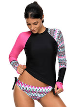 Bedruckter Anzug mit hohem Kragen